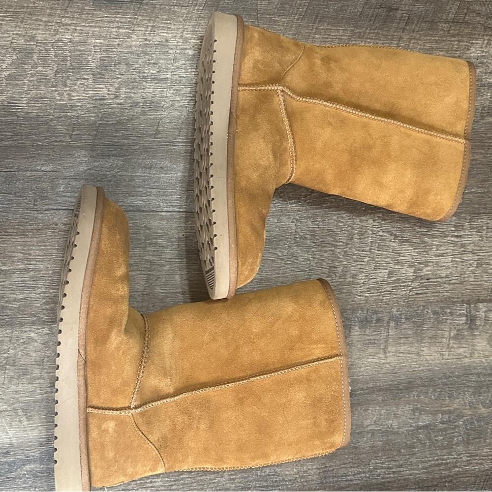 Koolaburra by UGG Victoria Tall Chestnut Womens Faux Fur Suede Boots Size 8 - Picture 3 of 5